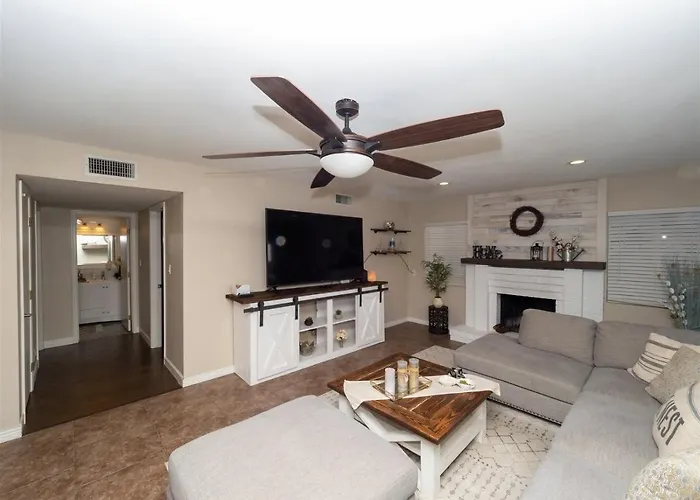 Spacious House With Pool Heater, Hot Tub, Billiards