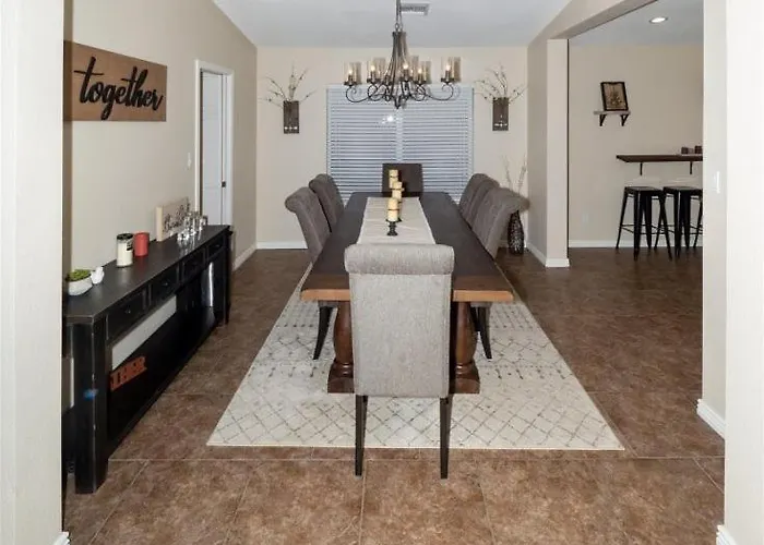 Spacious House With Pool Heater, Hot Tub, Billiards Phoenix