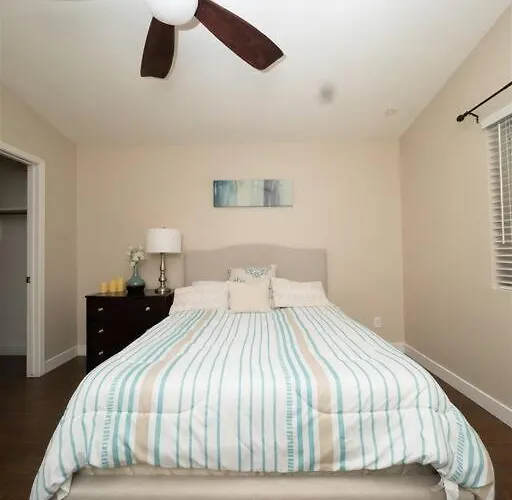 Spacious House With Pool Heater, Hot Tub, Billiards